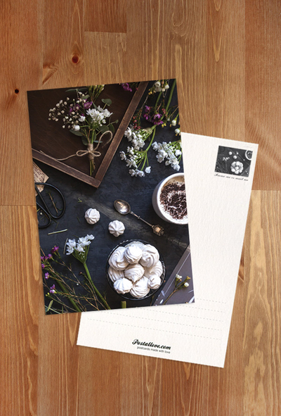 Flowers, coffee and marshmallow cookies