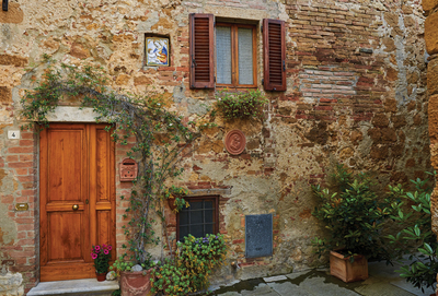 Tuscan street