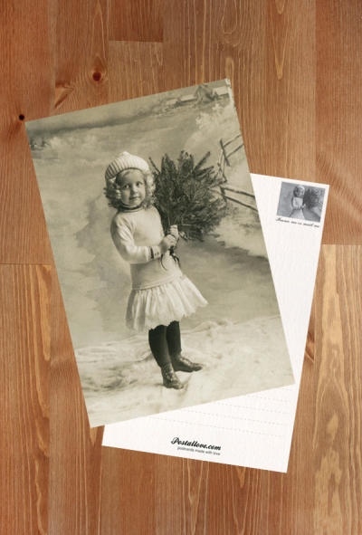 Girl with a christmas tree